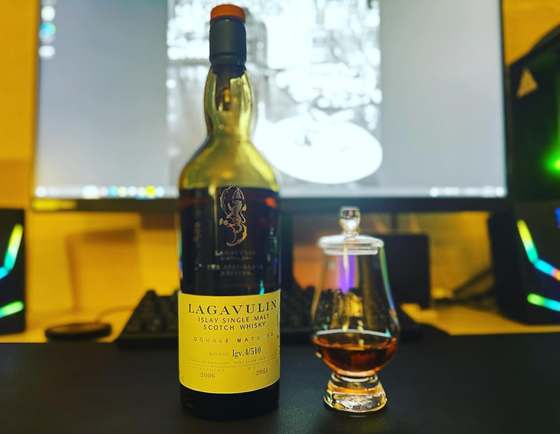 Lagavulin 16 & Distillers Edition 2021